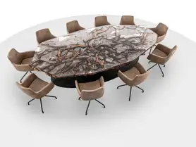 Einzigartiger Designtisch aus einem Wurzelstock