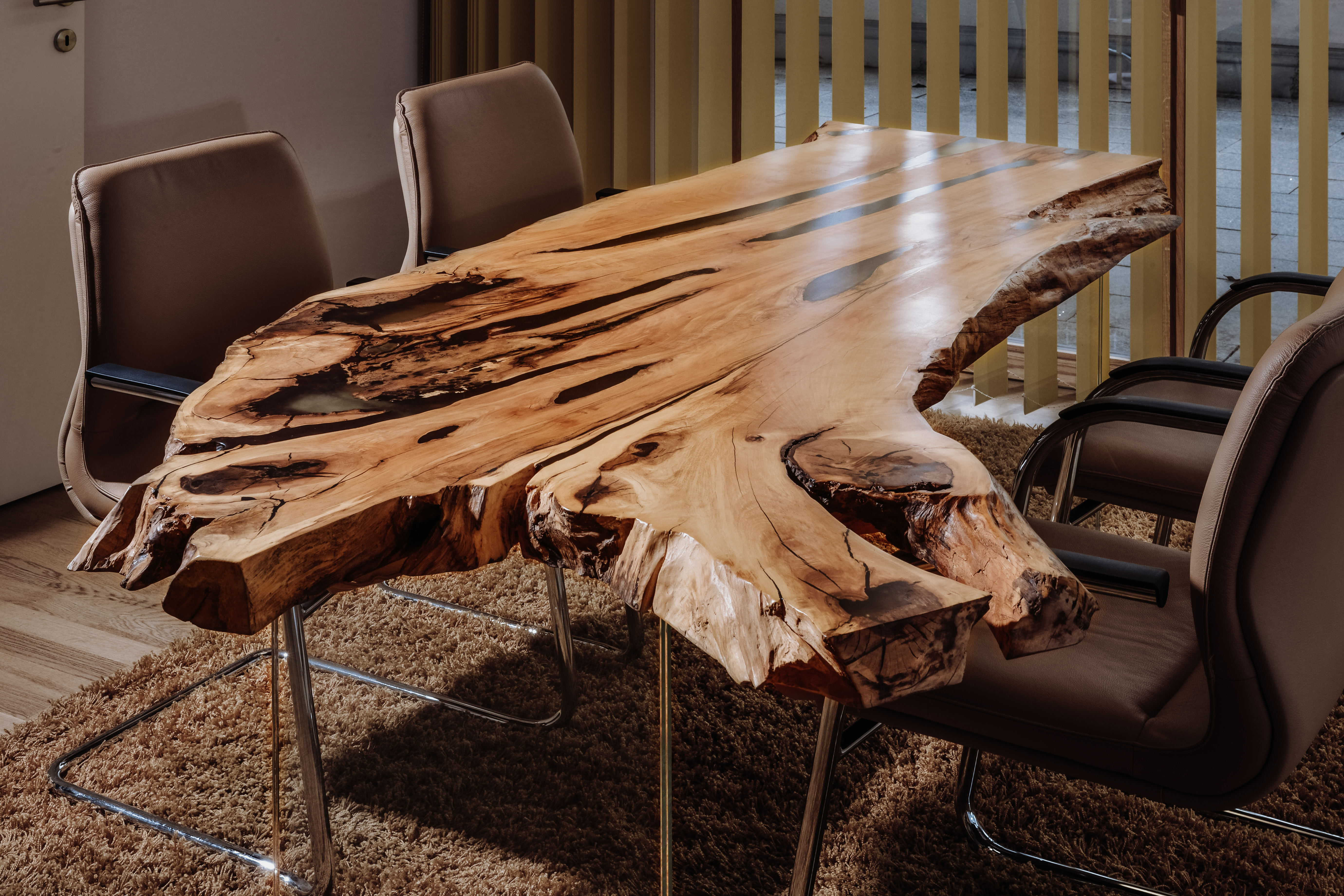 Epoxidharz-Tische: Holz & Harz verstehen | Stammdesign